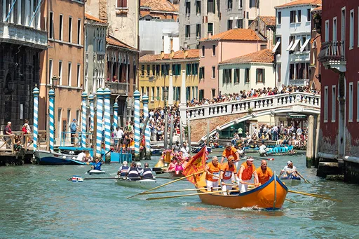 壹蘋派生活美語 威尼斯賽船節