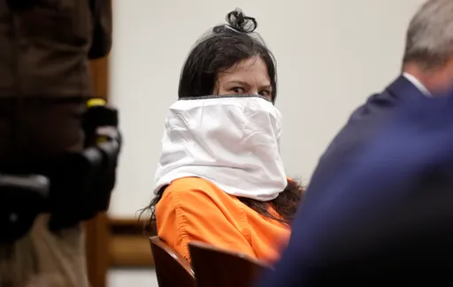 肢解男伴!頭顱生殖器丟水桶 蛇蠍女被判無期徒刑竟笑了