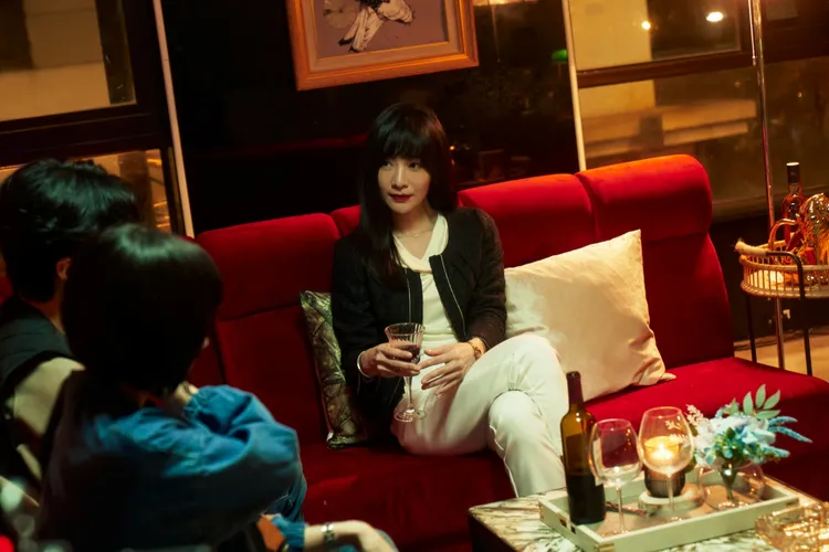 影后陽靚劇中擅長隱藏心思、運籌帷幄，讓人難以看穿。 發起日影視提供