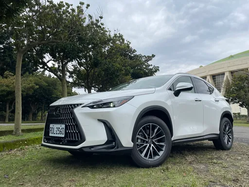 和運租車新增Lexus NX 200車型 限時提供長天期月租2.3折優惠