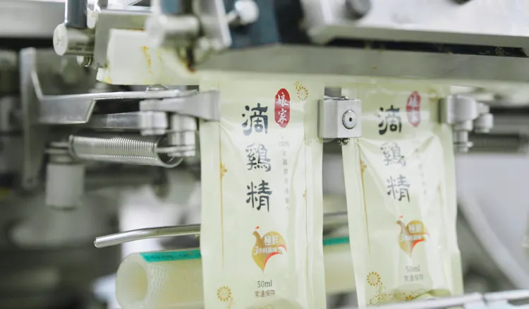 ▲「娘家常溫滴雞精」採用極限三小時滴煉工法，新鮮營養更完整。