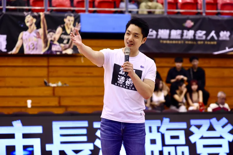 蔣萬安今日將與侯友宜市長見面交換意見。彭欣偉攝