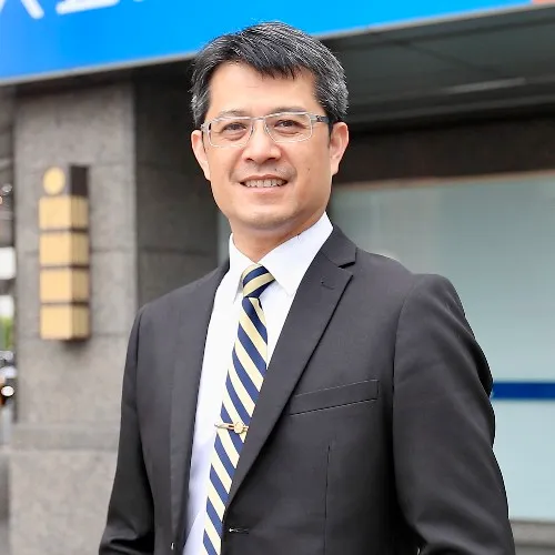 前警官陳松春轉任資安長，年薪上看1500萬元。翻攝台灣資安大會