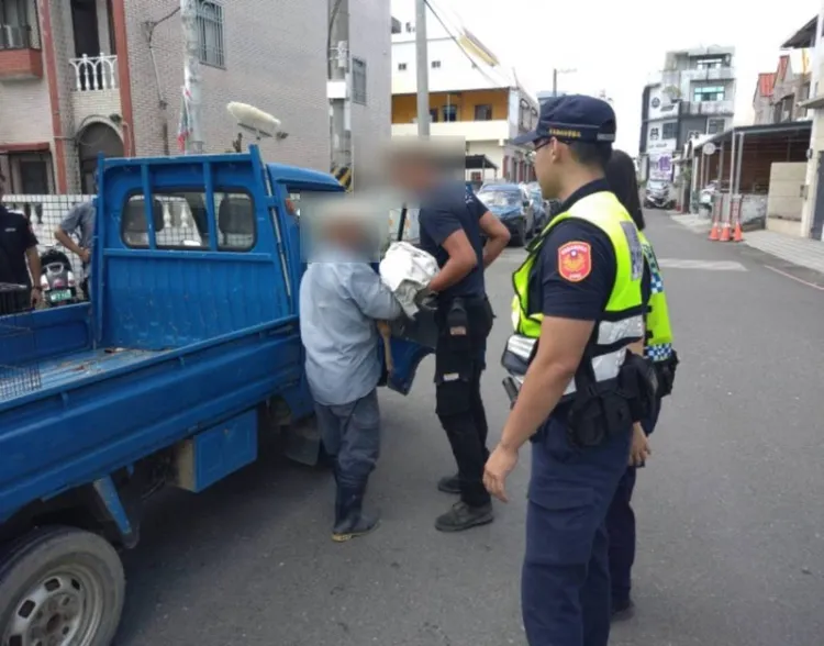 梅花鹿由失主領回。翻攝畫面