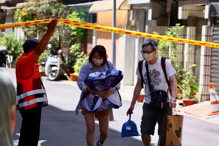 北市府法務局律師團今日會對基泰建設聲請假扣押，確保住戶權益。彭欣偉攝
