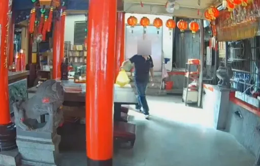 神明供品也敢吃　他真的餓了！7旬翁偷海綿蛋糕全都錄