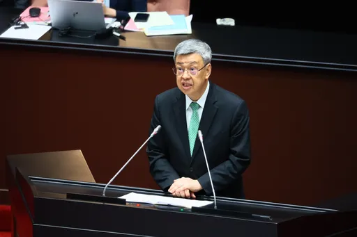 超时空合约？蓝委抨击超思停业竟跟农业部签约　陈建仁亲曝签约日