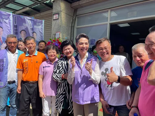 郭台銘中壢連署站成立人氣旺 賴佩霞:這是改變政黨對立的希望工程