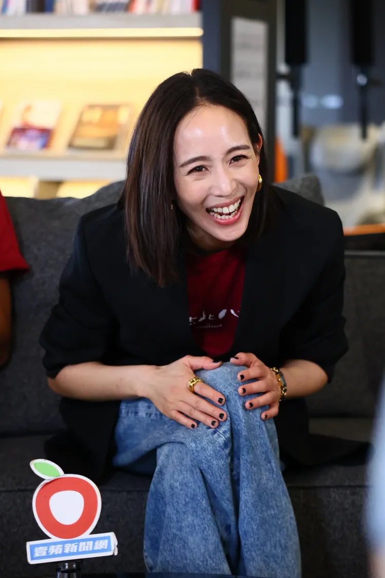 張鈞甯笑出來。