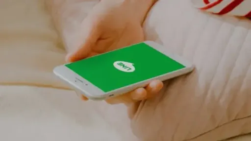 年輕人都不用LINE?她驚都用這2大APP:真的老了