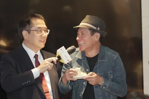 前进新加坡 黄伟哲行销台南农渔产品