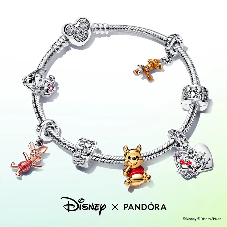 迪士尼100周年系列吊飾。品牌提供