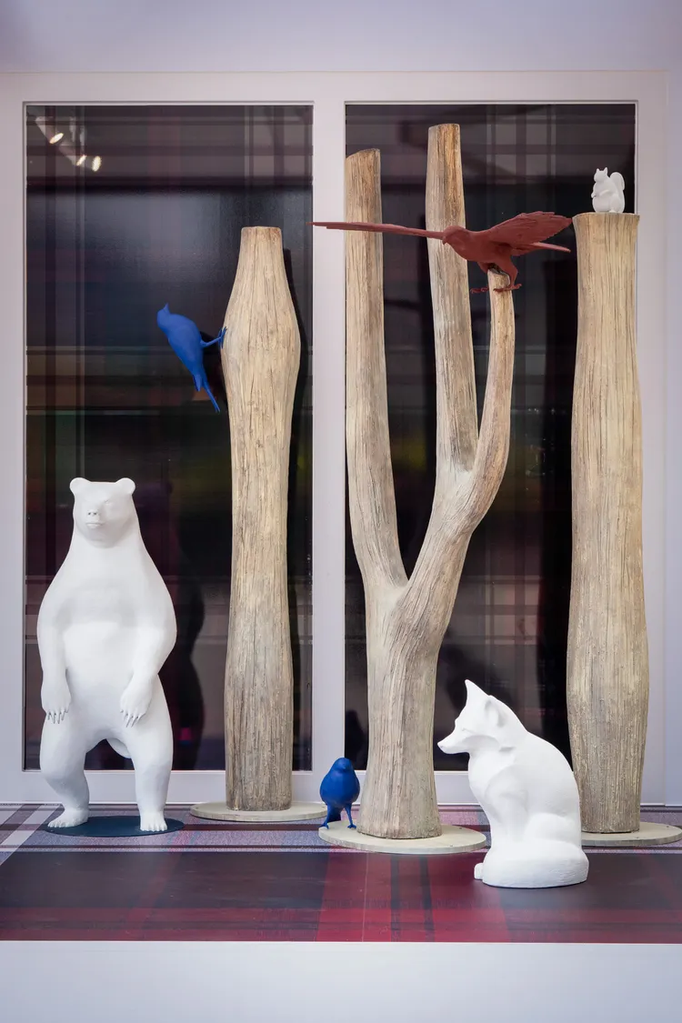 TOMMY HILFIGER台北101廣場快閃店內有許多可愛的小動物道具。品牌提供