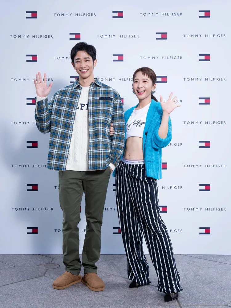 劉以豪（左）與Lulu演譯TOMMY HILFIGER秋冬服裝。品牌提供