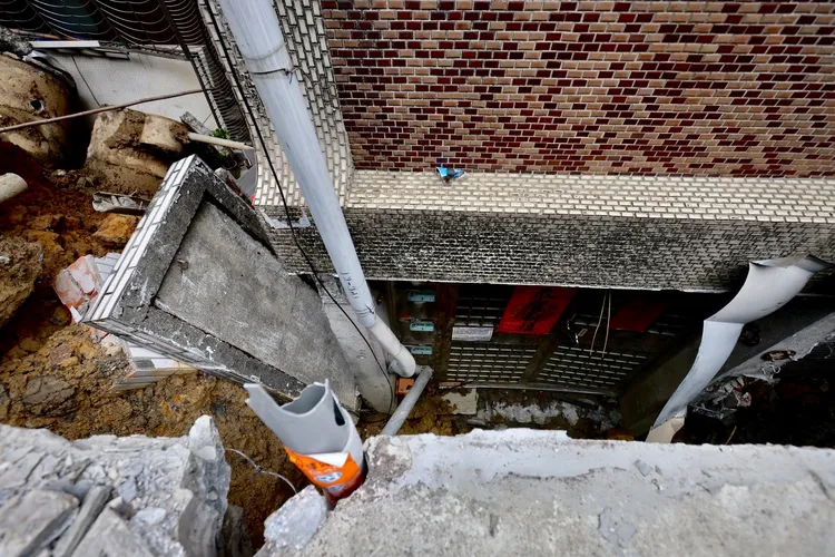 大直樓塌狀況。林林攝