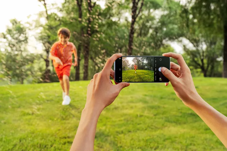 Xiaomi 13T Pro支援10-bit LOG 420 H.265影片錄製，為創作者提供對色彩與細節的掌握。小米提供