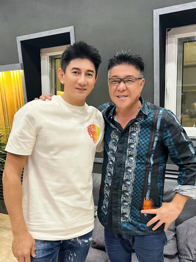 姜育恆除了邀請吳奇隆當演唱會嘉賓外，兩人更以此為契機合唱了一首新歌。開麗提供