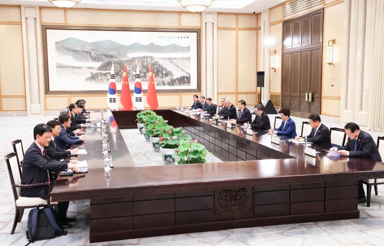 中國國家主席習近平，今在杭州與南韓總理韓德洙會談。新華社