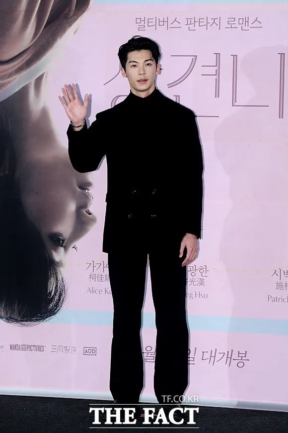 許光漢今年初到韓國宣傳電影版《想見你》。翻攝THE FACT