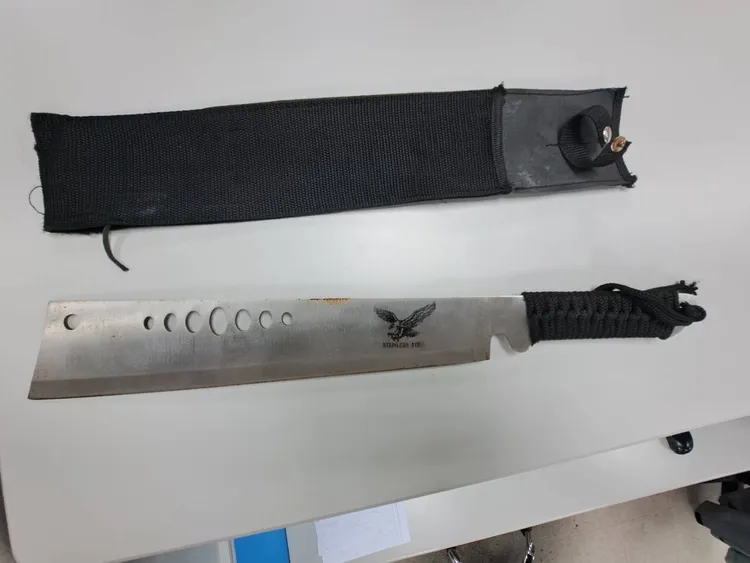 涉案的開山刀。翻攝畫面