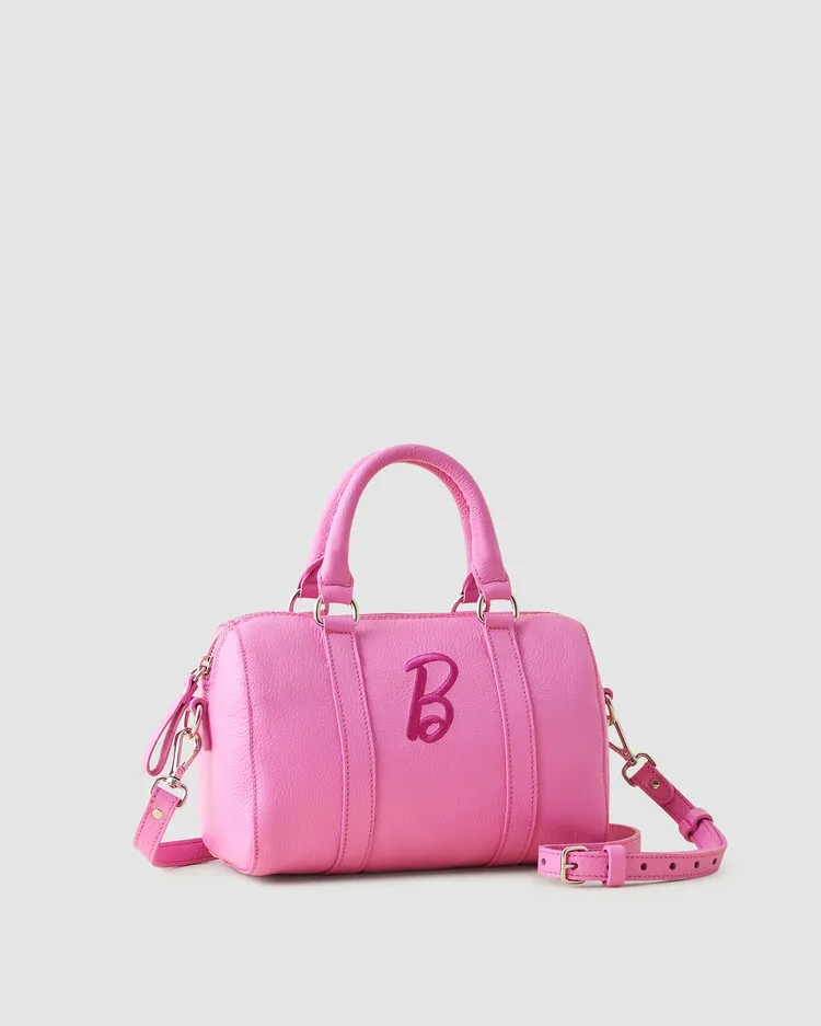 Roots皮件迷你班夫包，9580元。品牌提供