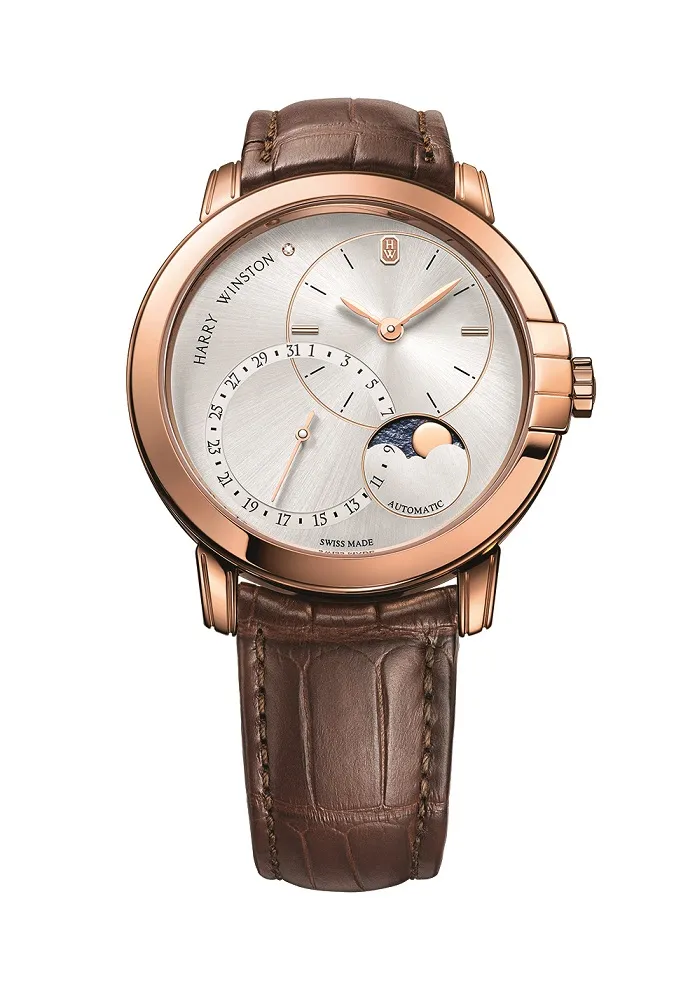 海瑞溫斯頓靜夜Midnight系列月相功能自動腕錶，42mm，18K白金，白色微珠打磨珍珠母貝錶面，藍色鱷魚皮錶帶，HW3203自動機械機芯，防水深度100米，價格店洽。品牌提供