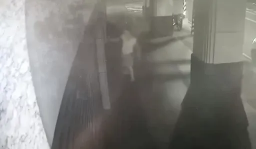 不满佛堂讲课传出「噪音」 新北莽男深夜持榔头怒砸毁大门