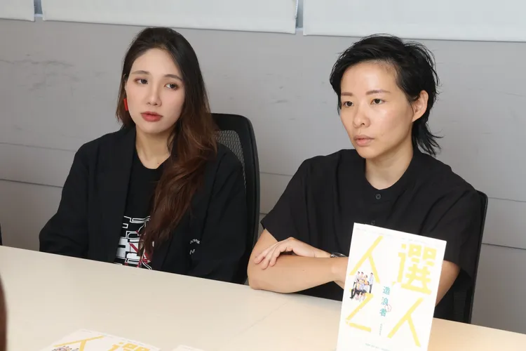 厭世姬（左）曾待過蔡英文競選總部，簡莉穎則有媽媽和叔公從政。彭欣偉攝