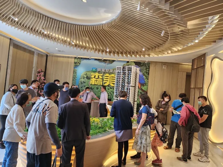 中都濕地公園首排預售案「森美樹」，出現實登逼近6字頭，一舉改寫三民區新高價。資料照片