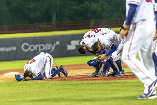 U18世界盃只拿亞軍　中華隊球員哭了！蔡英文這句話安慰他們