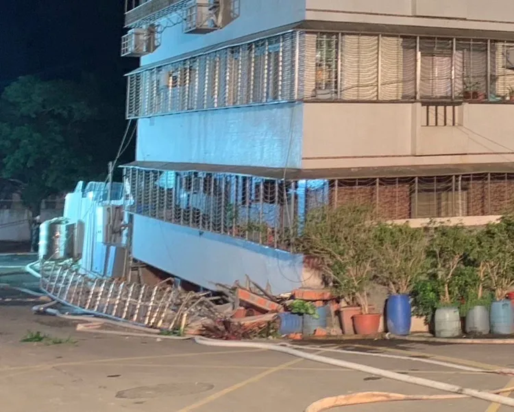 鄰宅塌陷1樓直接消失。陳炳甫議員提供