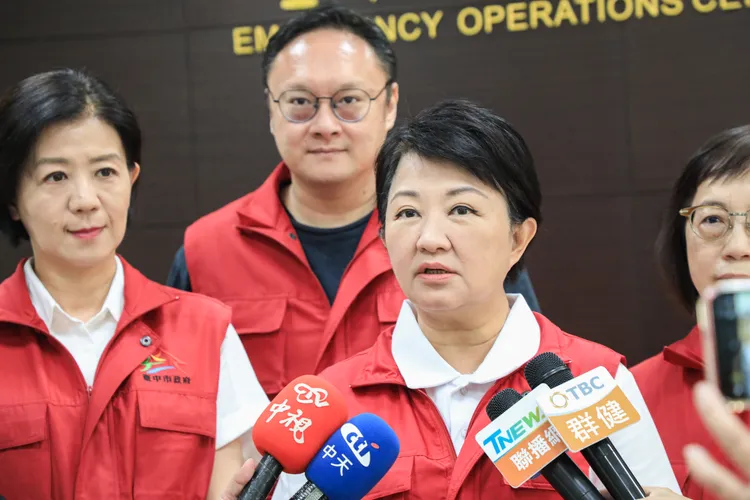 中市府今天稍晚會公布明天是否停班停課。翻攝畫面