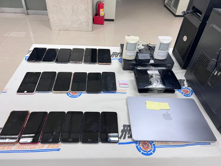 警方查扣相關證物。翻攝畫面