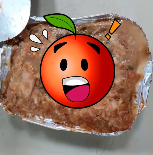 學校營養午餐吃這個　網看到想吐：廚餘還是嘔吐物？