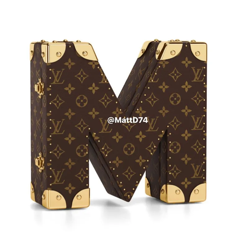 網友表示要把「M」塞進飛機行李艙可能頗具難度。翻攝mattd74 IG