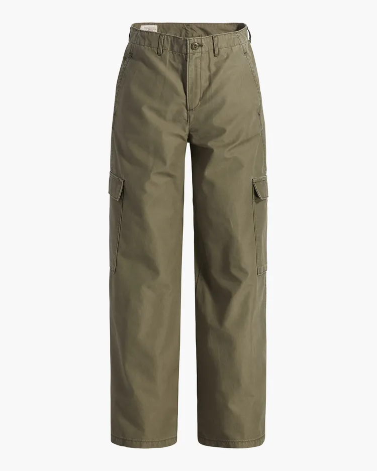 Baggy Dad寬潮工裝褲，3290元。品牌提供