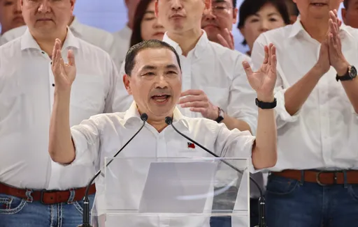 曝侯友宜2作法意圖壓制柯文哲、郭台銘! 綠高層:想達成有效整合