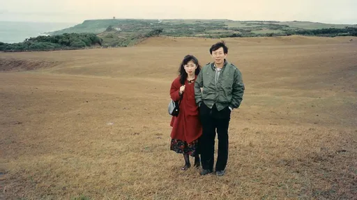 柯文哲陳佩琪「算蜜月」嫩照曝光 開罵政府電力政策一天翻轉