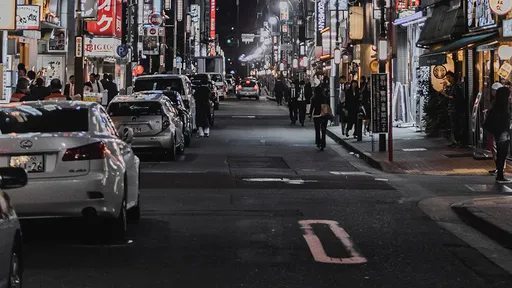 水溝裡的手機「竟是偷拍裙底ing」　18歲高中女揪溝渠變態犯案進化