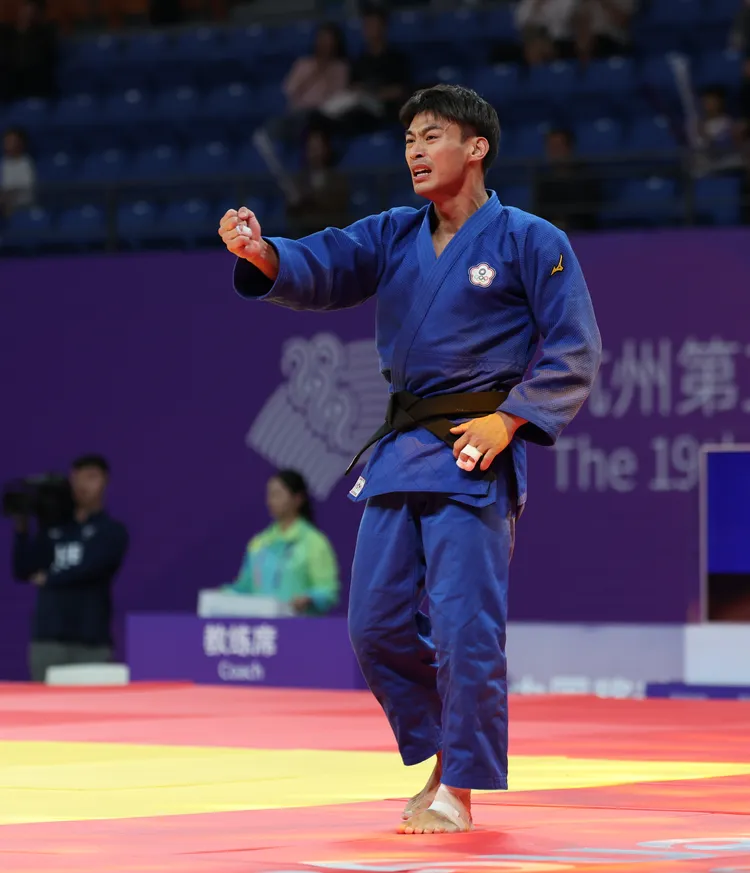 楊勇緯勇奪亞運柔道金牌。市府提供（照片來源中華奧會）