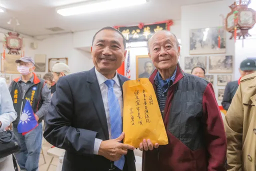 400名僑胞高喊「回家投侯友宜」　馬英九二姊力挺「選情會像倒吃甘蔗」