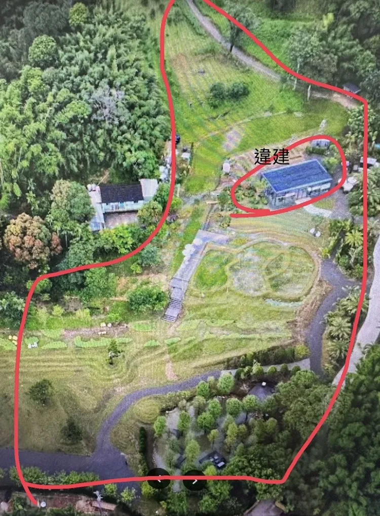 被指濫墾蓋違建的山坡地。縣府提供