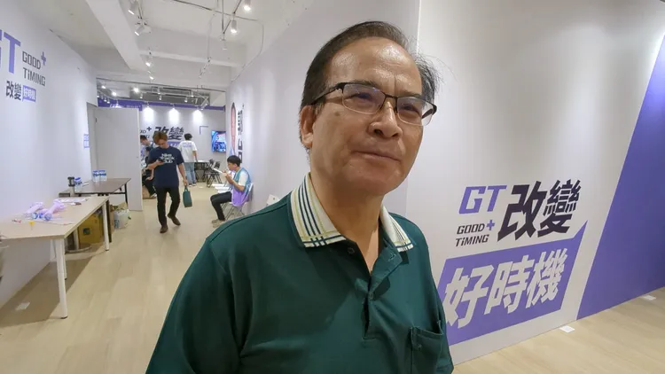 台南縣前縣長蘇煥智坦言，會幫郭台銘連署。蘇柏銓攝