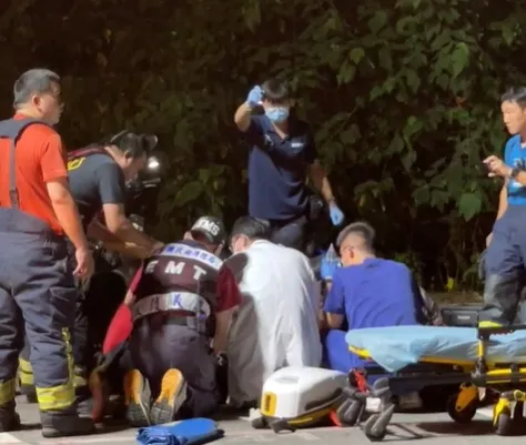 屏東爆炸工廠救命現場 醫師現場跪地救援「和死神搶命」