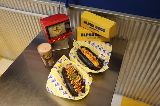 niko and … 來台6周年!攜手熱狗專賣店 ALPGA DOGS 打造限定餐飲今開賣