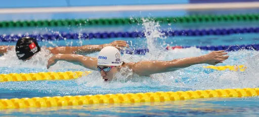 創造歷史!王冠閎200公尺蝶式奪銀 台灣25年來亞運男子游泳第1牌