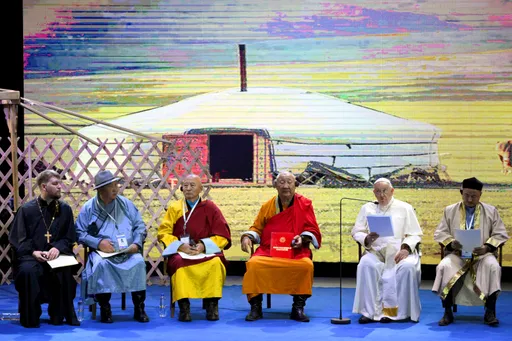 教宗蒙古主持跨宗教對話 似尋求與中國建立關係