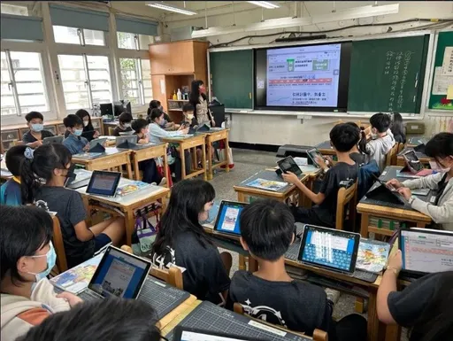 天龍國酷課APP積點功能新登場!敬師月限定老師 闖關請喝下午茶