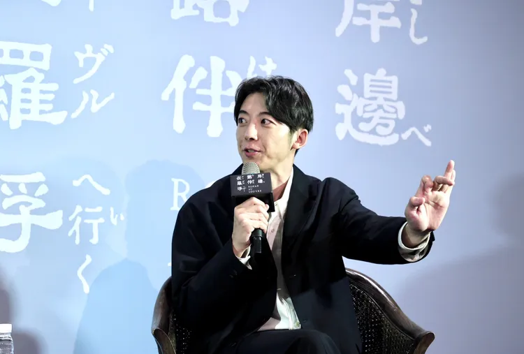 高橋一生重現「手指體操」輕而易舉，他以為每個人都可以做到。攝影中心攝