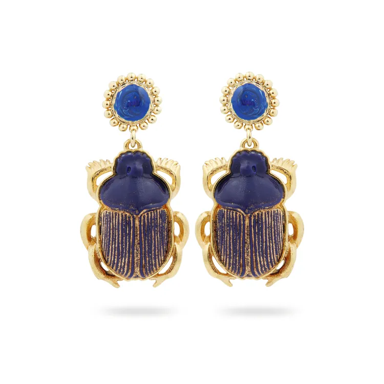 太陽聖甲蟲耳環，5700元。品牌提供